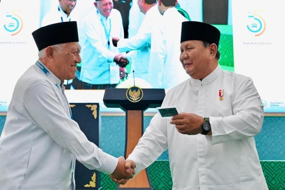 Terima Kartanu dari Rais Aam KH Miftachul Akhyar, Prabowo Resmi Menjadi Anggota Seumur Hidup