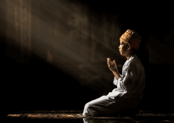 Tata Cara Shalat Tahajud Lengkap: Niat, Bacaan, dan Doa Mustajab