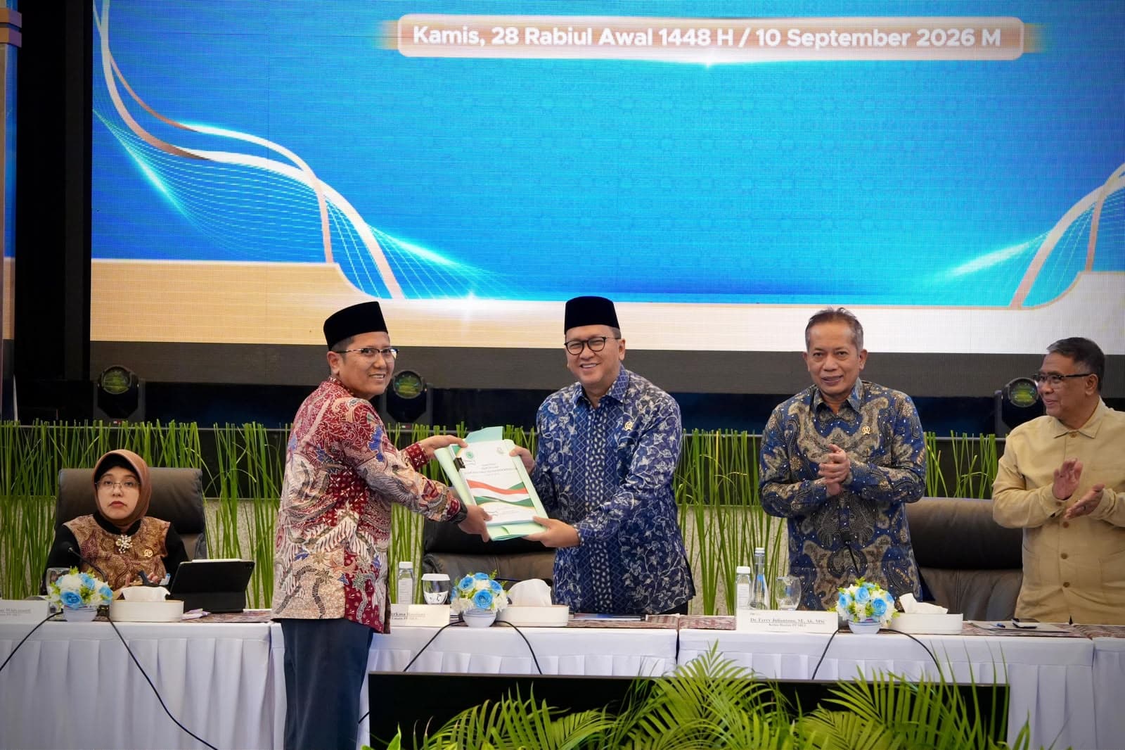 Kiai Cholil Nafis Berharap Danantara Syariah Jadi Lembaga Konkret, Bukan Sekadar Wacana